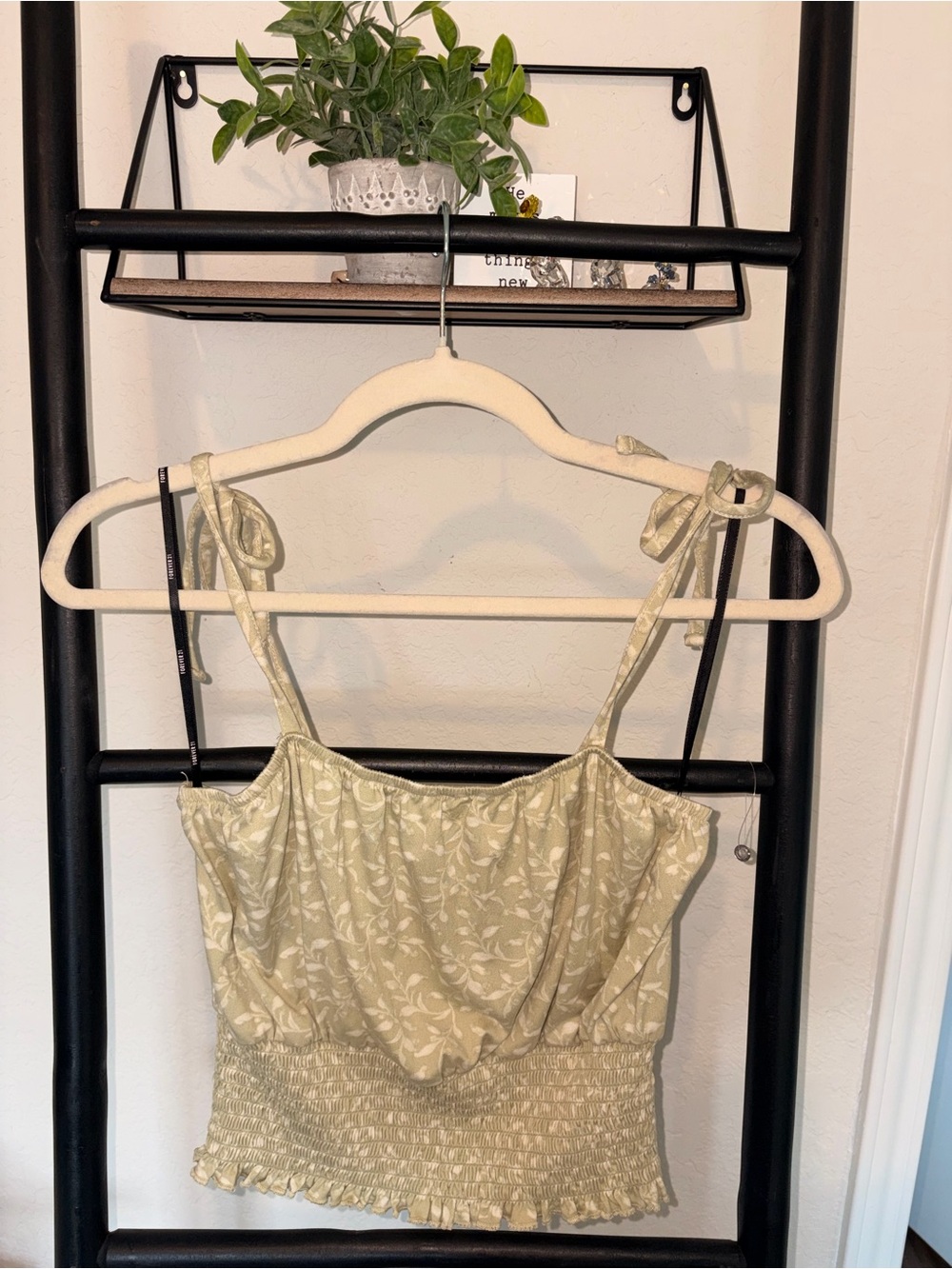 Forever 21 Light Green Floral Tie-Strap Smocked Crop Top